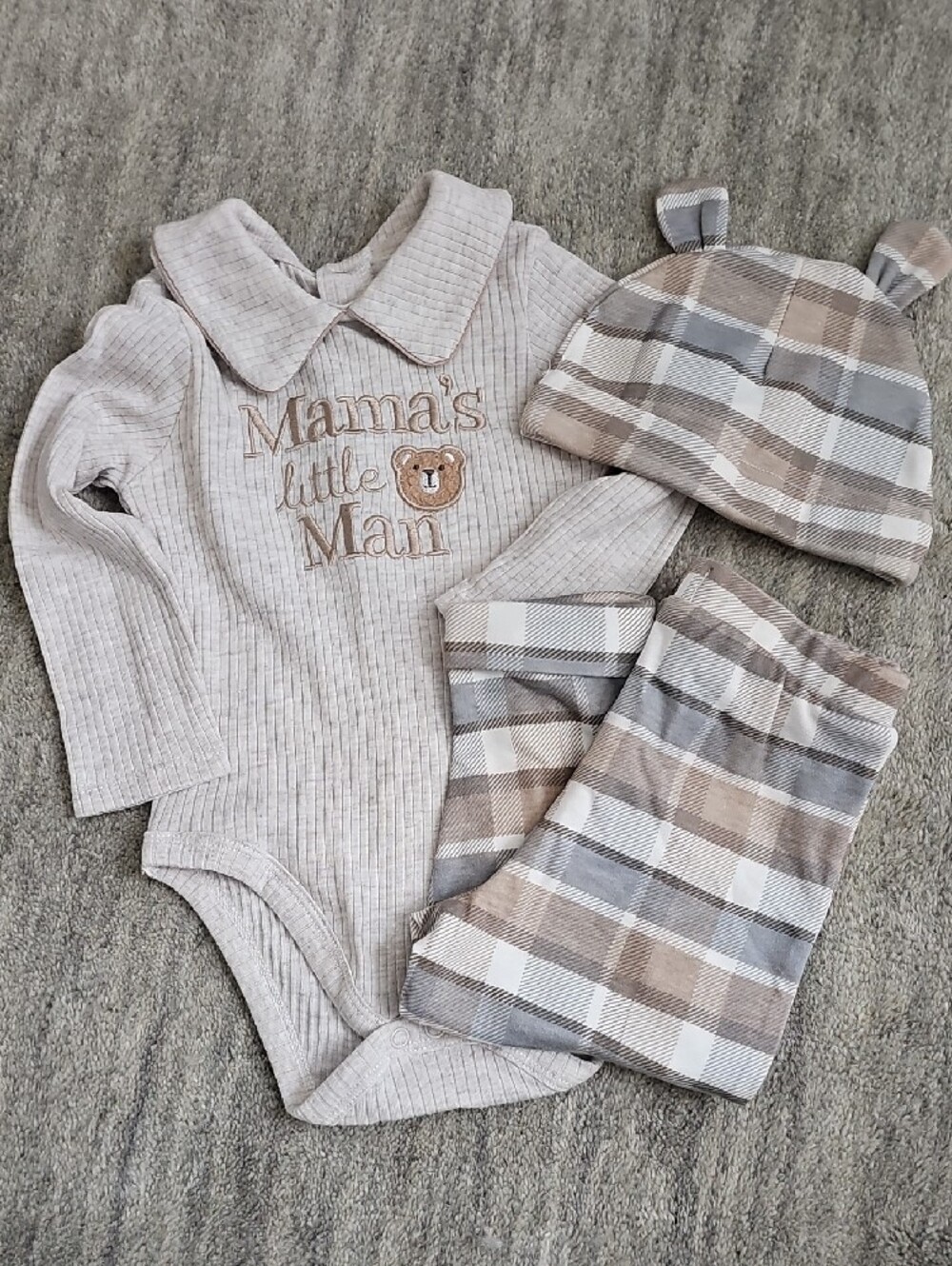 Tahari Beige & Gray Ribbed Bodysuit Set with Plaid Hat and Pants